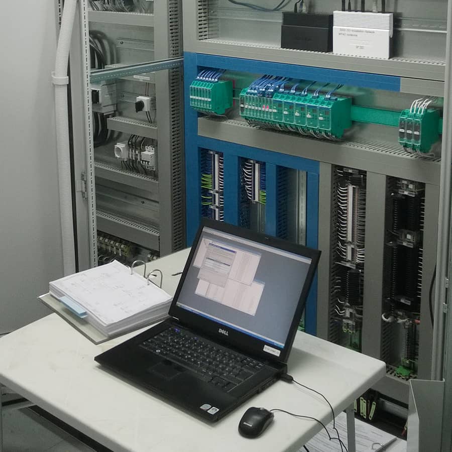 Leistungen Installation & Inbetriebnahme